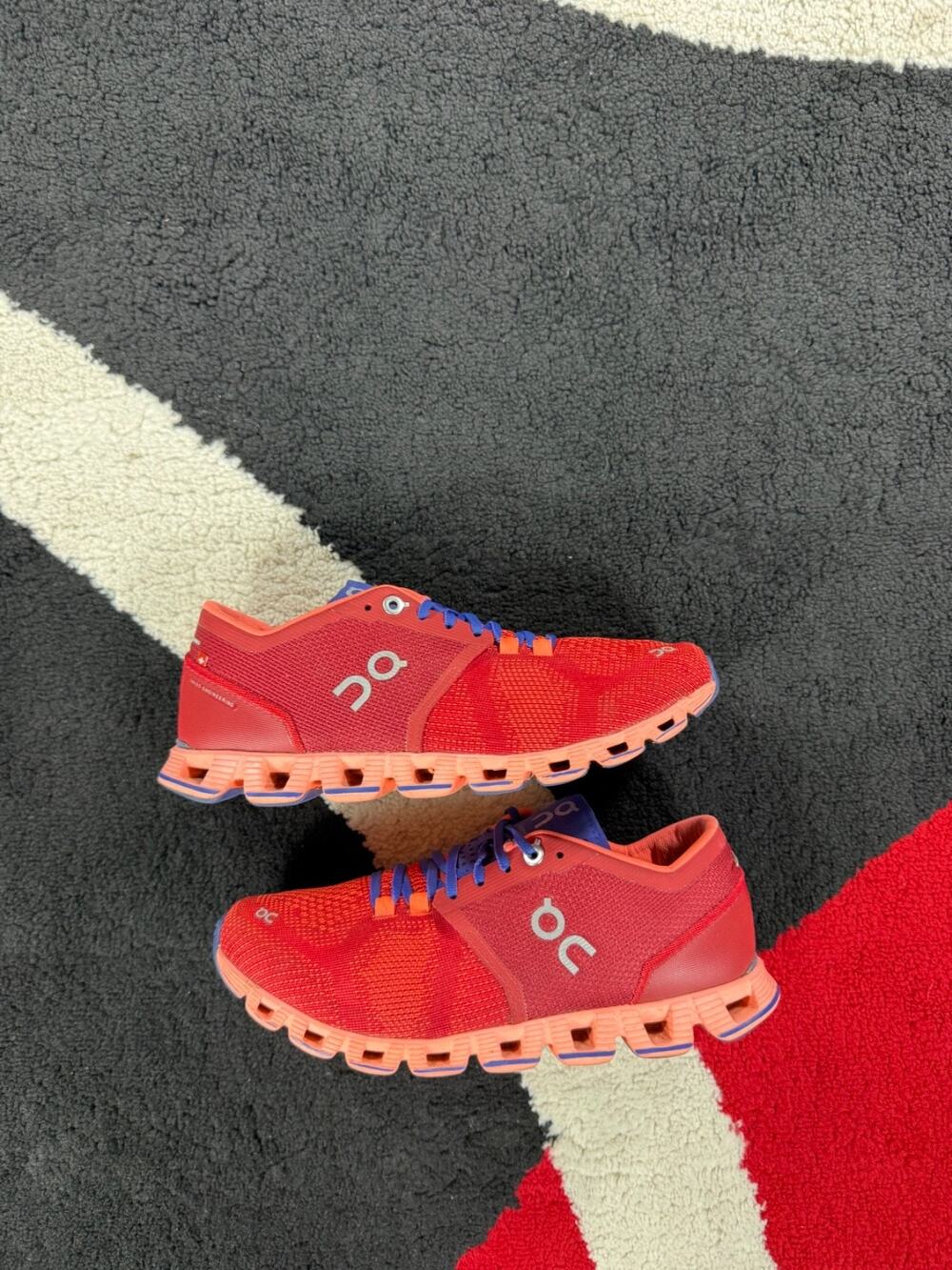 On Cloud Shoes Womens Size 7 Red X Athletic Running Sneakers